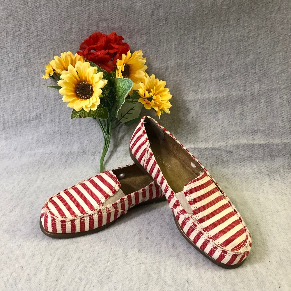 Red & White Distressed Edge Slip-on Flats